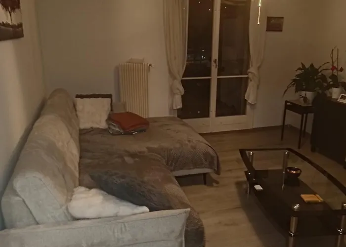 Schöne Mit Grosse Terasse Apartment