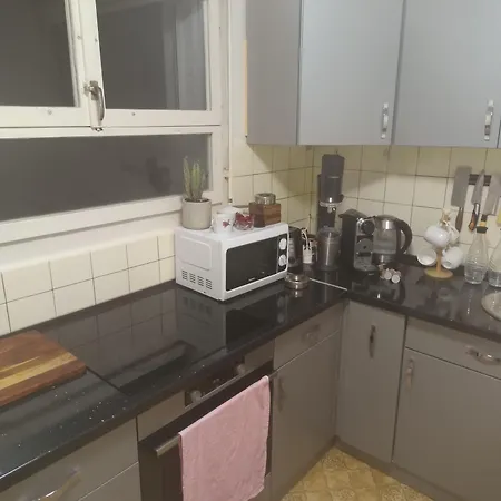 Schoene Mit Grosse Terasse *